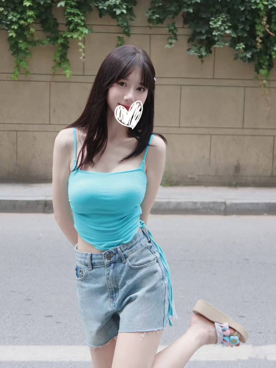 ⭐️ Farrah ⭐️600/h / 25 / 162cm / 48kg / B / 中国浙江🇨🇳  《25岁纯欲白月光｜162cm白净细腰，温柔小撩越靠近越上头》